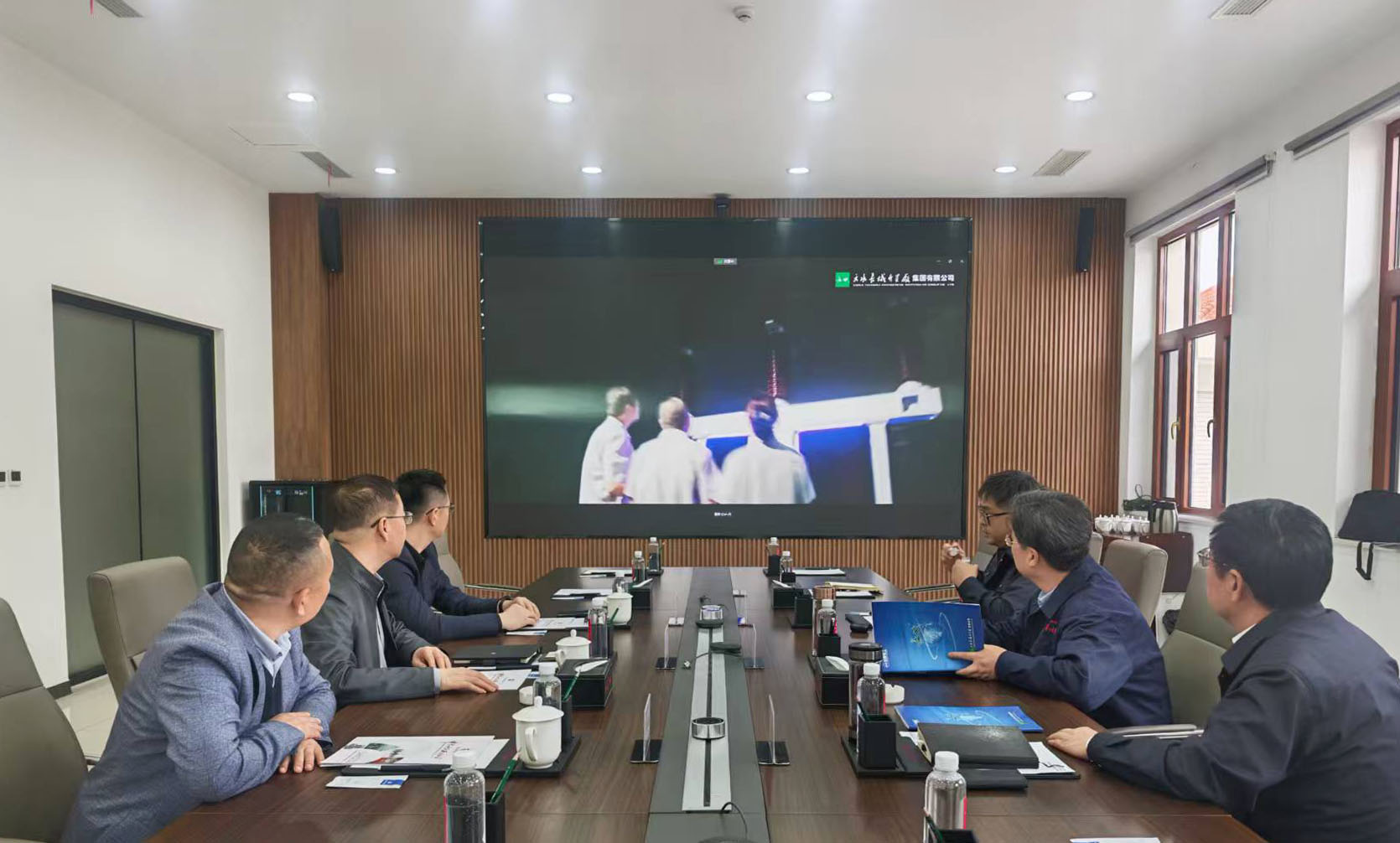 長(zhǎng)開(kāi)廠(chǎng)公司黨委副書(shū)記、總經(jīng)理焦亮赴華北市場(chǎng)開(kāi)展拜訪(fǎng)交流